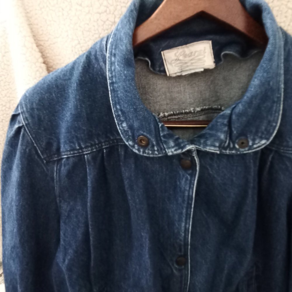 Learsie brand, size medium, blue denim